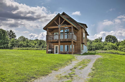 Foto 24 - Cozy Cayuga Lake Cabin w/ Views < 1 Mi to Wineries