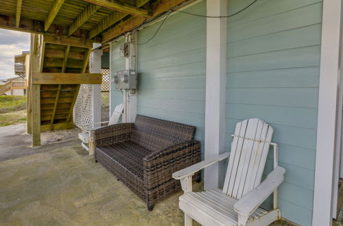 Foto 32 - Beachfront Emerald Isle Vacation Rental w/ Deck