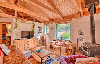 Foto 1 - Eclectic Adobe Crestone Cottage w/ Patio+yard