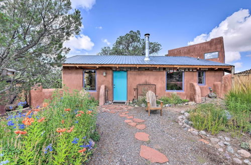 Foto 7 - Eclectic Adobe Crestone Cottage w/ Patio+yard