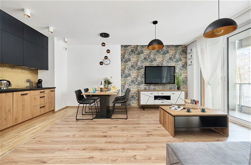 Photo 6 - Stylish Apartment Wroclaw by Renters