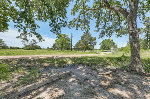 Foto 12 - Scenic La Grange Tiny Home on 22 Acres By Wineries