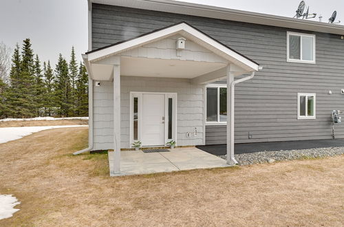 Photo 30 - Spacious Kenai Getaway w/ Views - Walk to Beach