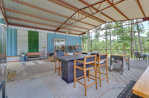 Foto 11 - Pet-friendly Bastrop Container Home Near Hiking