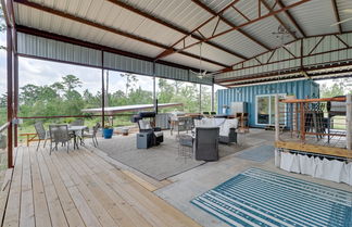 Foto 1 - Pet-friendly Bastrop Container Home Near Hiking