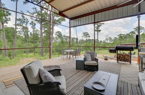 Foto 5 - Pet-friendly Bastrop Container Home Near Hiking