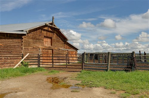 Foto 5 - Wyoming Horse Property Near Outdoor Recreation