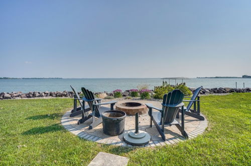 Foto 1 - Waterfront Lake Poinsett Retreat: Boat Dock, Slip