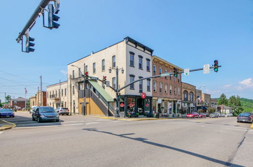 Photo 7 - Charming Millersburg Apartment in Downtown