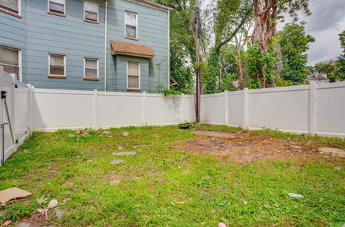 Foto 4 - Vibrant East Orange Townhome Near Red Bull Arena