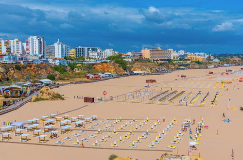 Photo 35 - Praia da Rocha Beach Cozy Apartment 50 m walk from the beach