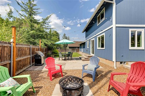 Photo 11 - Colorful Bend Home w/ Yard & Fire Pit