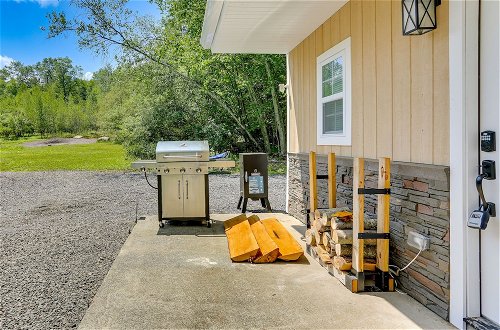 Foto 2 - Secluded Poconos Cabin w/ Fire Pit on 75 Acres