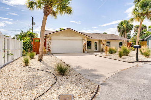 Photo 28 - Nokomis Home w/ Screened Pool, 3 Mi to Beaches