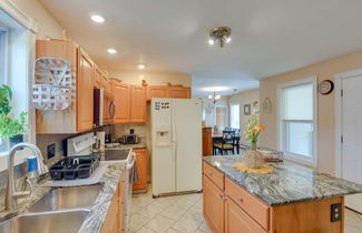 Photo 2 - Pet-friendly Claremont Vacation Rental