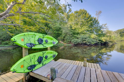 Photo 32 - Waterfront Hartfield Vacation Rental w/ Dock