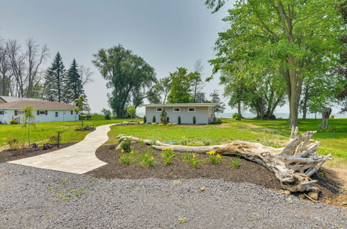 Foto 4 - Cozy Beachfront Cottage on Lake Ontario