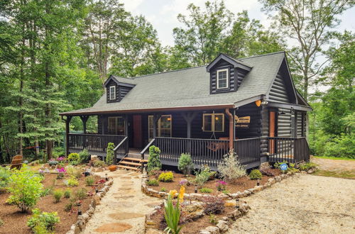 Foto 10 - Lake Lure Cabin Rental w/ Private Outdoor Oasis