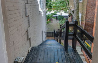 Photo 3 - Charming Richmond Retreat Near Riverside Park