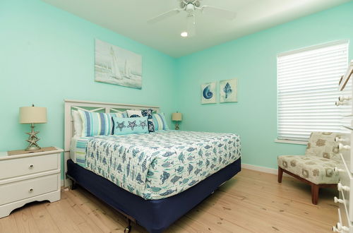 Photo 3 - Pet Friendly Shared Pool Sleeps 14