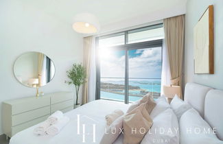 Photo 3 - LUX The Beachfront Island View Suite