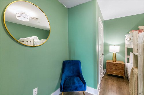 Foto 11 - Newly Renovated 4-Bed Condo steps to French Quarter