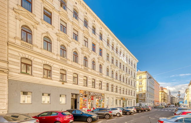 Designer Apartment - 5 min to Center - Foto 1