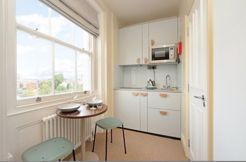 Photo 12 - Charming Studio in Historic Primrose Hill Terrace