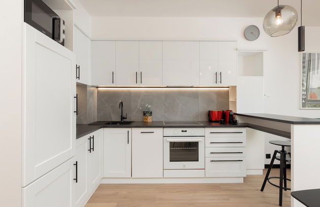 Piaseczno Stylish Apartment by Renters - Photo 28