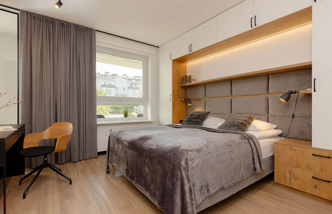 Piaseczno Stylish Apartment by Renters - Photo 3