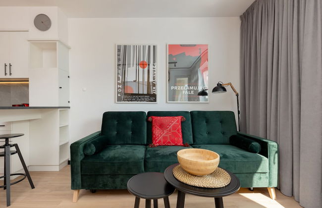 Piaseczno Stylish Apartment by Renters - Photo 35