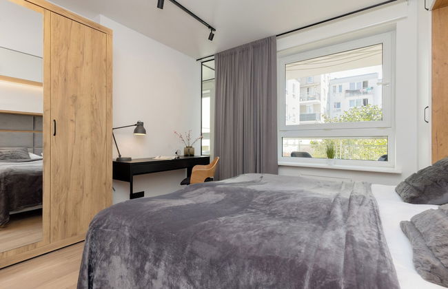 Piaseczno Stylish Apartment by Renters - Photo 12