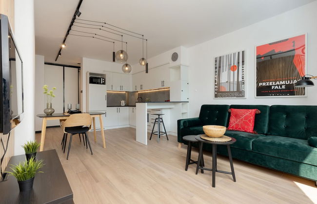 Piaseczno Stylish Apartment by Renters - Photo 37