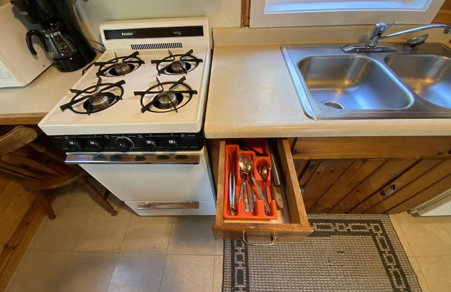 Lincolnwood Cabin 4 - Photo 10