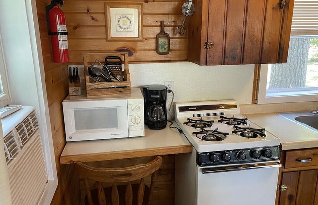 Lincolnwood Cabin 4 - Photo 6