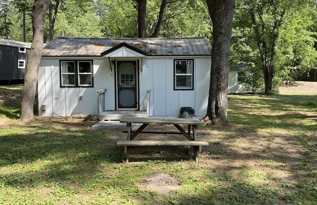 Lincolnwood Cabin 4 - Photo 1