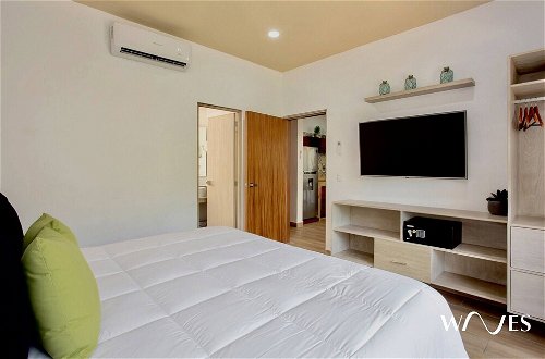 Photo 4 - 1 Br. Great Location Spacious Rooftop Pool