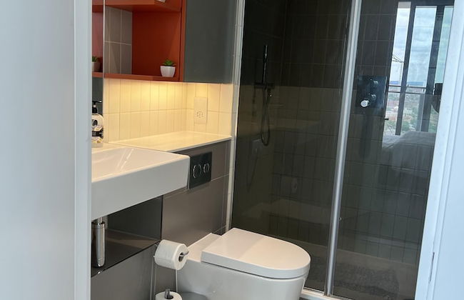 Delightfully Spacious Bright 2bedroom - Foto 12