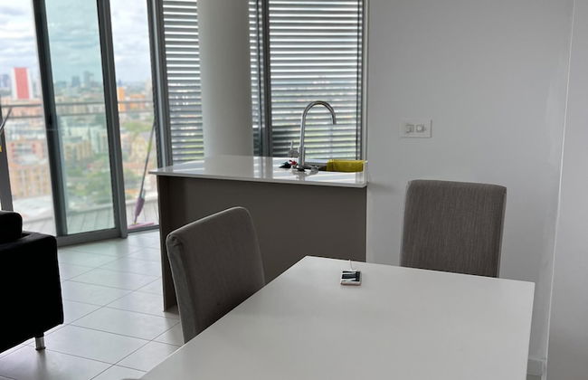 Delightfully Spacious Bright 2bedroom - Foto 24