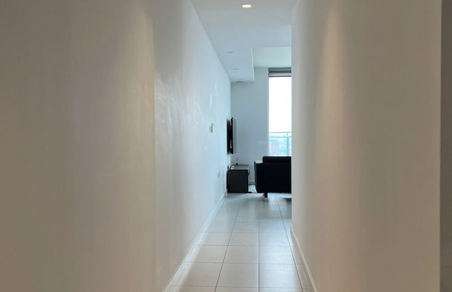 Delightfully Spacious Bright 2bedroom - Foto 16