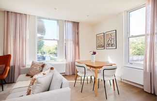 Photo 3 - The Wandsworth Haven - Bright 2bdr Flat