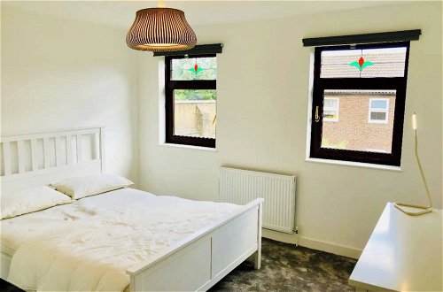 Foto 2 - Sunny 3BD House W/private Garden - Wapping