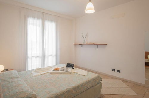 Photo 3 - Stylish Residence Le Fontane 1 Bedroom Apartment Sleeps 4 Person-no2502