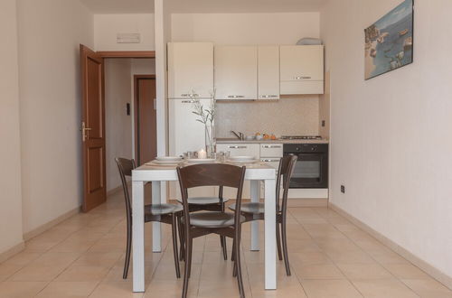 Photo 4 - Stylish Residence Le Fontane 1 Bedroom Apartment Sleeps 4 Person-no2502