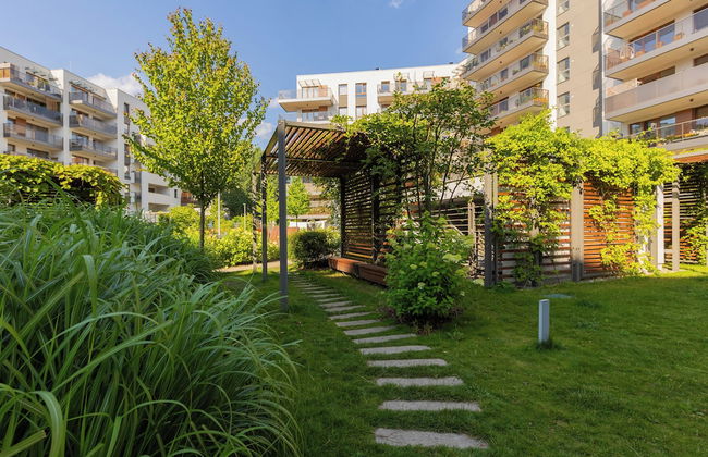 Modern Zoliborz Apartment by Renters - Photo 42
