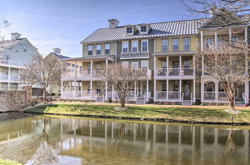 Foto 16 - Resort-style Townhome With Beach & Pool Access