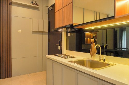 Foto 10 - Comfort And Elegant 2Br Sudirman Suites Apartment