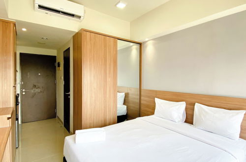 Foto 3 - Minimalist And Homey Studio Apartment At Mustika Golf Residence