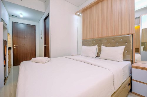 Photo 5 - Cozy Living And Homey Studio Transpark Cibubur Apartment