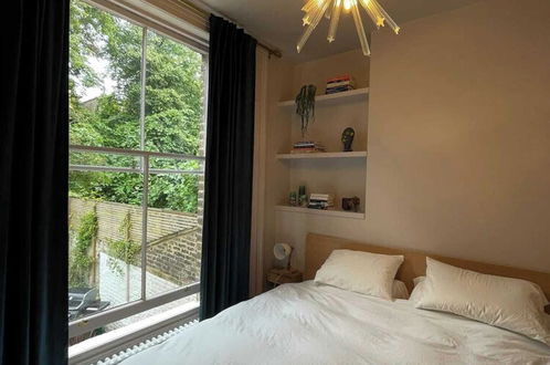 Photo 4 - Luxury 2BD Flat W/private Garden - Kentish Town